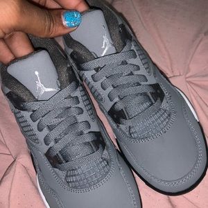 Kids Jordan’s sneakers